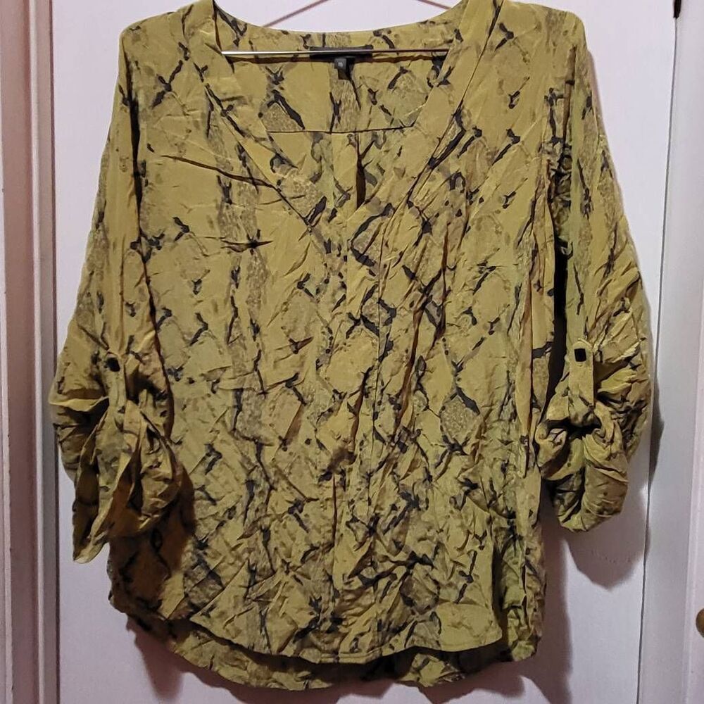 100% Silk Matty M Snakeskin Shirt - Size M